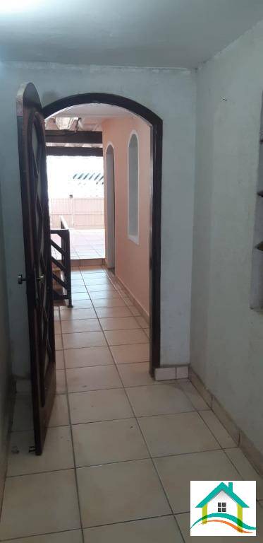 Sobrado à venda com 2 quartos, 150m² - Foto 5